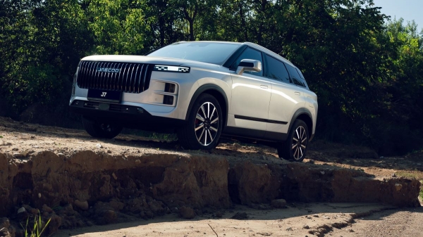 Jaecoo J7 в упрощенных версиях: объявлены цены Jaecoo J7 в упрощенных версиях: объявлены цены