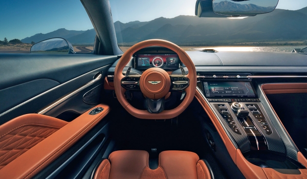 Представлен суперкар Aston Martin DB12: цифровая эра Представлен суперкар Aston Martin DB12: цифровая эра
