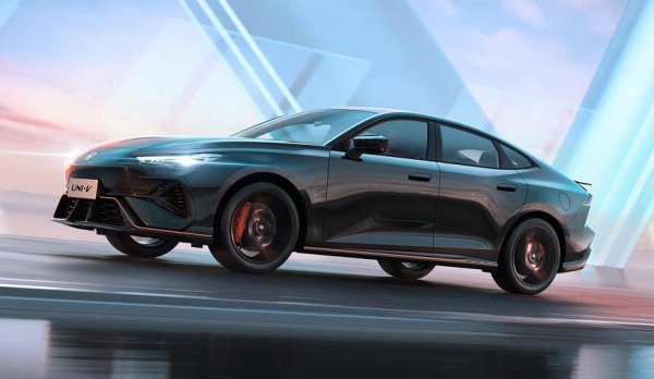 Лифтбек Changan Uni-V масштабно обновлен