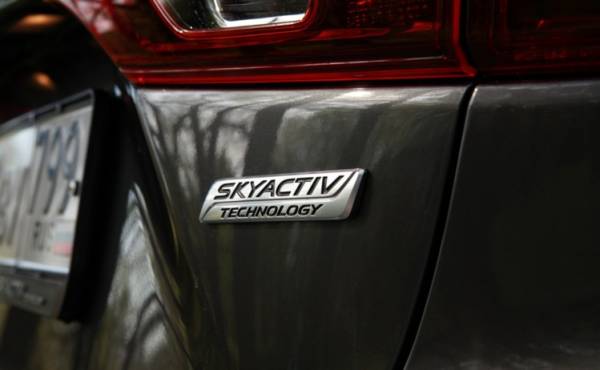 Тест-драйв Mazda 3: Луноликая Тест-драйв Mazda 3: Луноликая