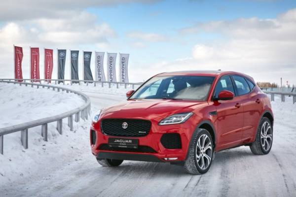 Тест-драйв Jaguar E-Pace: Кот у ворот Тест-драйв Jaguar E-Pace: Кот у ворот