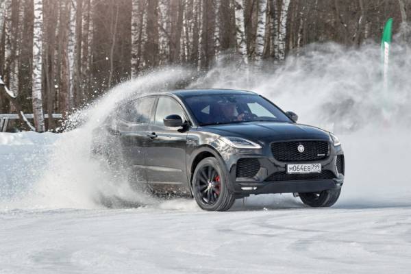Тест-драйв Jaguar E-Pace: Кот у ворот Тест-драйв Jaguar E-Pace: Кот у ворот