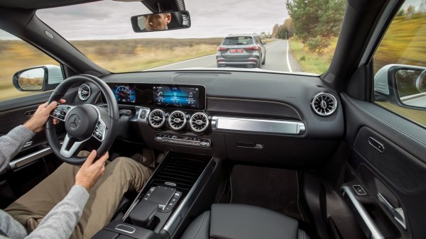 Ранжируем кроссоверы Mercedes-Benz GLA и GLB 250 4matic