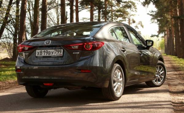 Тест-драйв Mazda 3: Луноликая Тест-драйв Mazda 3: Луноликая