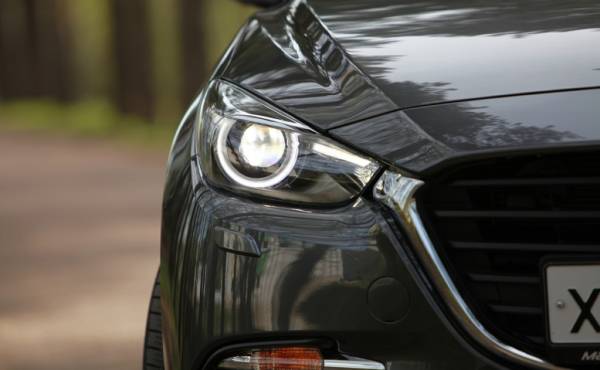 Тест-драйв Mazda 3: Луноликая Тест-драйв Mazda 3: Луноликая