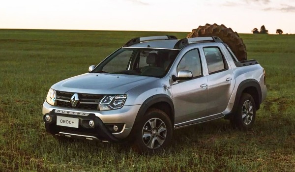 Обновленный пикап Renault Duster Oroch замечен до премьеры