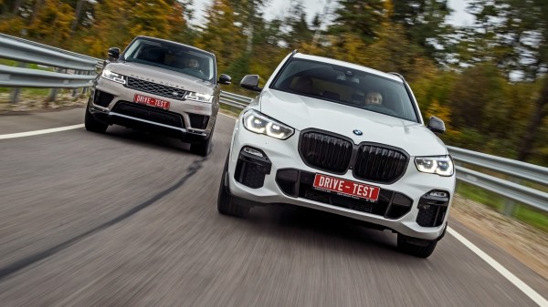 Заправляем дизелем Range Rover Sport D250 для встречи с BMW X5 Заправляем дизелем Range Rover Sport D250 для встречи с BMW X5