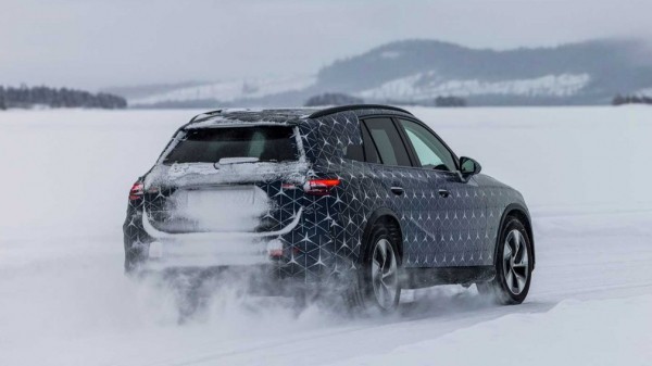 Компания Mercedes-Benz готовит кроссовер Mercedes-Benz GLC второго поколения 2023 года