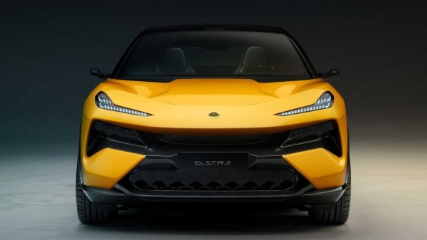 Компания Lotus представила первый в своей истории серийный кроссовер Lotus Eletre 2023 года Компания Lotus представила первый в своей истории серийный кроссовер Lotus Eletre 2023 года