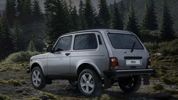 Автор Carview испытал два редких автомобиля из РФ, которые продаются в Японии в 2022 году