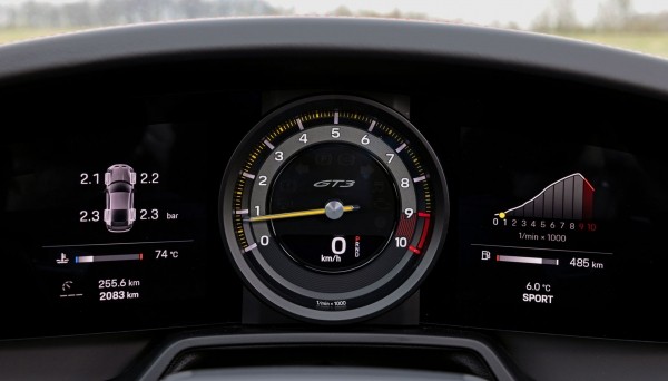 Отрываемся на Porsche GT3 серии 992 от Каймана GT4 c PDK