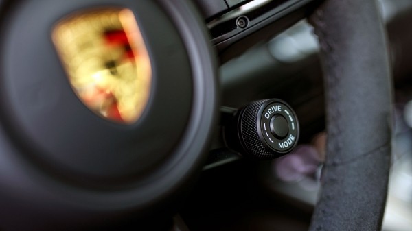 Получаем Porsche 992 c «механикой» в виде 911-го GTS Получаем Porsche 992 c «механикой» в виде 911-го GTS