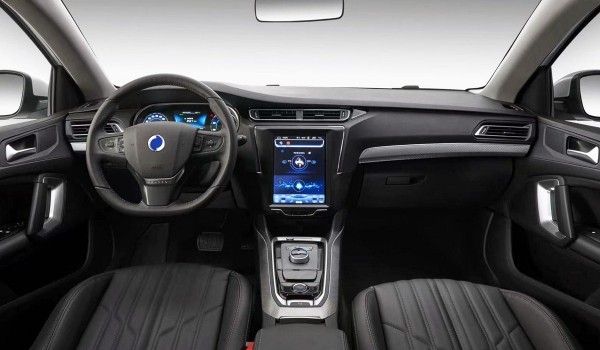 Новый Peugeot 408 на подходе, старый превратился в Fukang Новый Peugeot 408 на подходе, старый превратился в Fukang