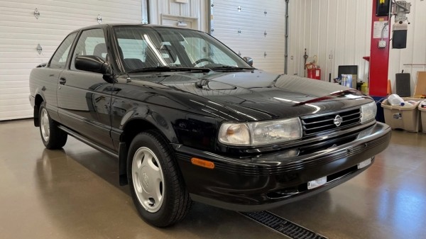 На продажу выставили 30-летний Nissan Sentra с пробегом всего 716 километров На продажу выставили 30-летний Nissan Sentra с пробегом всего 716 километров