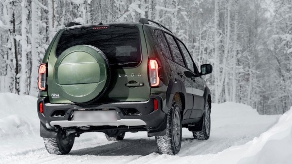 Автоконцерн АВТОВАЗ отзывает в РФ 593 внедорожника LADA Niva Travel