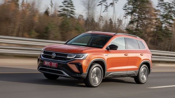 Ставим Volkswagen Taos на пути компакта Chevrolet Trailblazer Ставим Volkswagen Taos на пути компакта Chevrolet Trailblazer