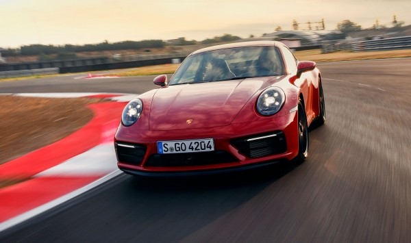 Получаем Porsche 992 c «механикой» в виде 911-го GTS Получаем Porsche 992 c «механикой» в виде 911-го GTS
