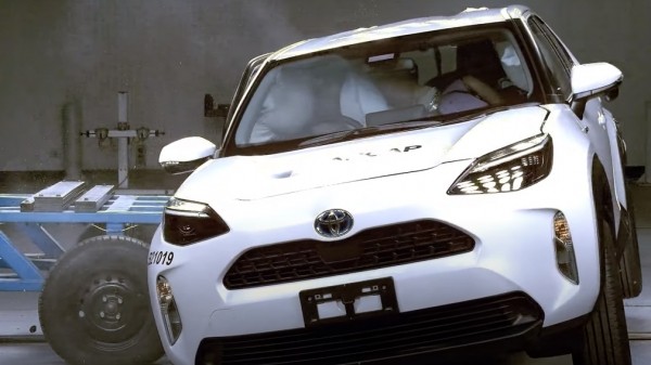 Toyota Yaris Cross и Isuzu MU-X проверили на краш-тесте