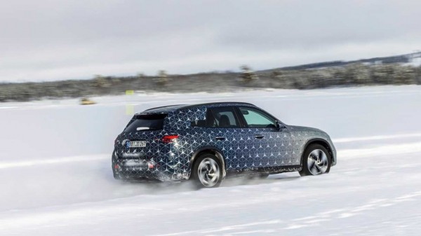 Компания Mercedes-Benz готовит кроссовер Mercedes-Benz GLC второго поколения 2023 года