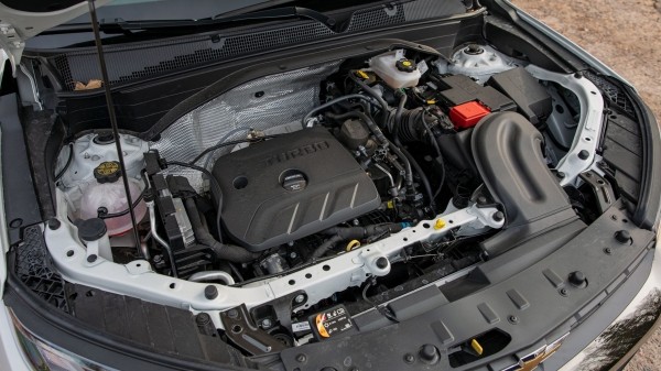 Ставим Volkswagen Taos на пути компакта Chevrolet Trailblazer Ставим Volkswagen Taos на пути компакта Chevrolet Trailblazer