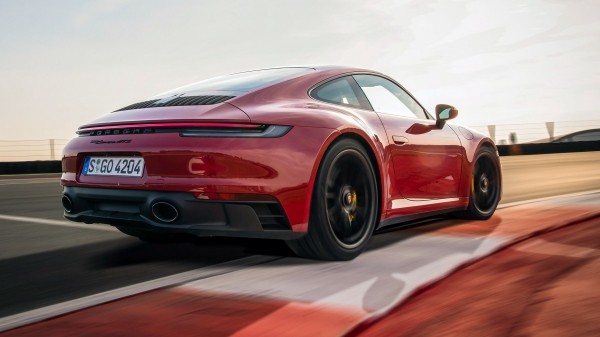 Получаем Porsche 992 c «механикой» в виде 911-го GTS Получаем Porsche 992 c «механикой» в виде 911-го GTS