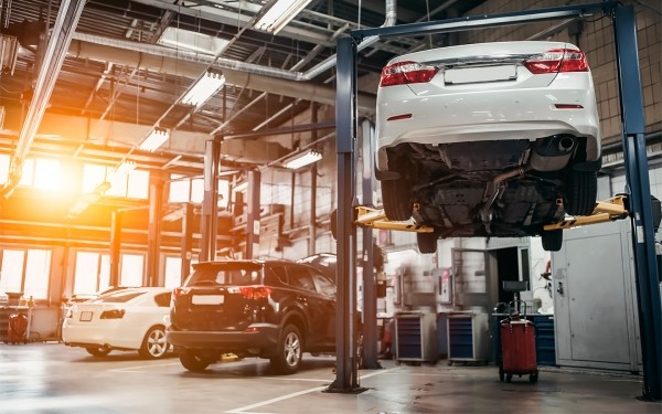 Мелкий ремонт после ДТП в РФ подорожал до 200 тысяч рублей в 2022 году Мелкий ремонт после ДТП в РФ подорожал до 200 тысяч рублей в 2022 году