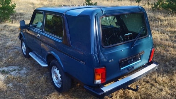 В Польше выставили на продажу редкую модификацию внедорожника Lada Niva Baikal В Польше выставили на продажу редкую модификацию внедорожника Lada Niva Baikal