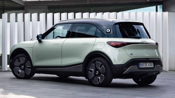 Официально представили новый электрический кроссовер smart #1 Официально представили новый электрический кроссовер smart #1