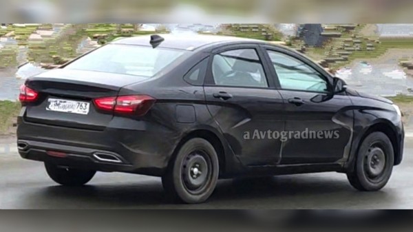 В Сети появились первые снимки обновлённого седана LADA Vesta в базовой комплектации
