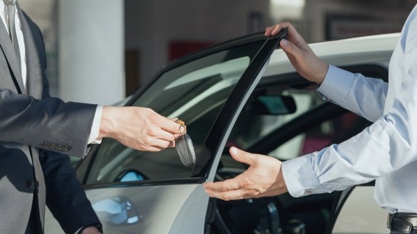 Эксперты рассказали, что будет с ценами на новые автомобили в РФ весной 2022 года