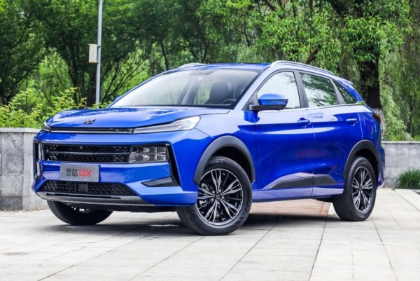 В России сертифицирован кроссовер JAC S6