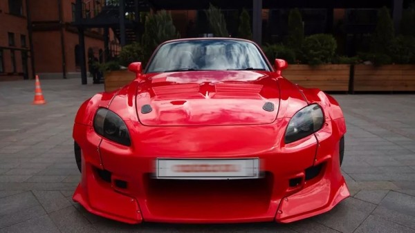 В РФ продаётся кабриолет Honda S2000 2001 года выпуска за 7,8 млн рублей В РФ продаётся кабриолет Honda S2000 2001 года выпуска за 7,8 млн рублей