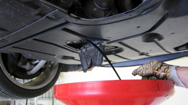 Пять мифов про уровень масла в двигателе Пять мифов про уровень масла в двигателе