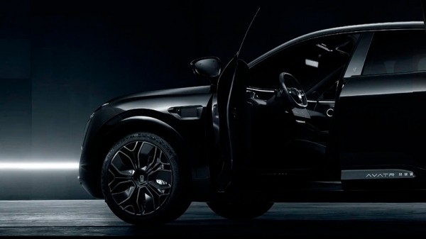 Состоялась премьера серийного электрического кроссовера Avatr Состоялась премьера серийного электрического кроссовера Avatr