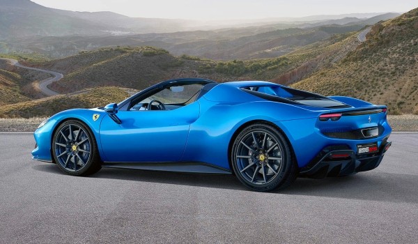Гибридный суперкар Ferrari 296 GTS: теперь без крыши Гибридный суперкар Ferrari 296 GTS: теперь без крыши