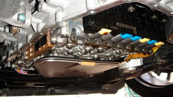 Водителям в РФ разъяснили, как и когда нужно менять масло в автоматической КПП Водителям в РФ разъяснили, как и когда нужно менять масло в автоматической КПП