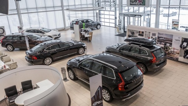 Автоэксперт Денис Мигаль сообщил, что китайские авто не спасут рынок России в 2022 году