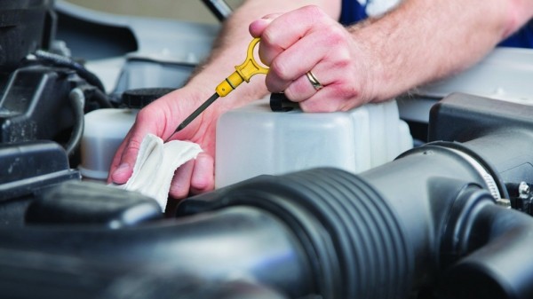 Пять мифов про уровень масла в двигателе Пять мифов про уровень масла в двигателе