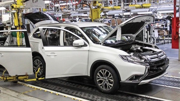 Компания Mitsubishi приостановила поставки и выпуск автомобилей в России