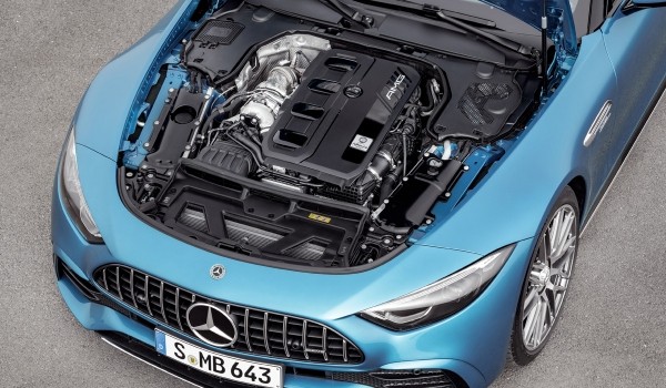 Новый Mercedes-AMG SL: базовая версия с четырьмя цилиндрами Новый Mercedes-AMG SL: базовая версия с четырьмя цилиндрами