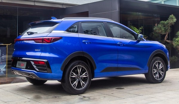 В России сертифицирован кроссовер JAC S6