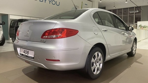 Компания Peugeot отзывает в России около 1 тысячи автомобилей Компания Peugeot отзывает в России около 1 тысячи автомобилей