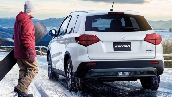 В Японии начались продажи гибридного кроссовера Suzuki Escudo в апреле 2022 года