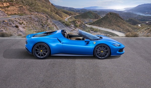 Гибридный суперкар Ferrari 296 GTS: теперь без крыши Гибридный суперкар Ferrari 296 GTS: теперь без крыши