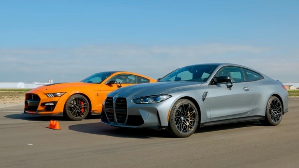 BMW M4 сразился с Shelby GT500 в гонке по прямой