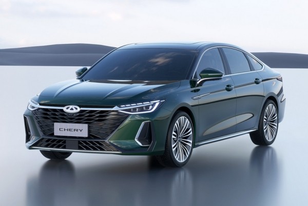 Большой седан Chery Arrizo 8: без камуфляжа