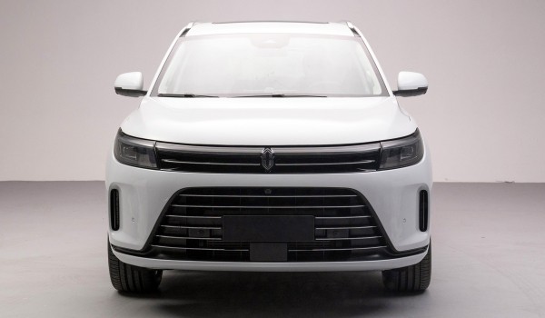 Huawei готовит большой кроссовер AITO M7