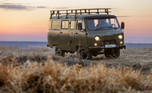 Автоэксперт Хресин объяснил секрет долгожительства УАЗ «Буханка» Автоэксперт Хресин объяснил секрет долгожительства УАЗ «Буханка»