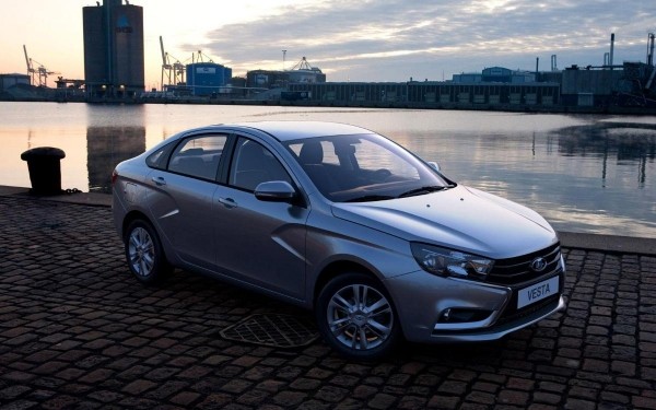 АВТОВАЗ в ограниченном количестве возобновил сборку новой LADA Vesta 25 апреля 