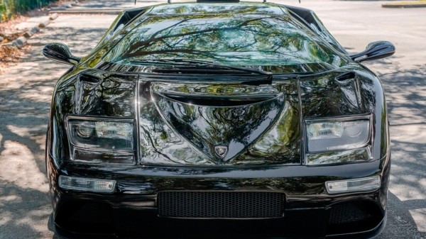 На продажу выставили реплику Lamborghini, построенную на базе культовой Honda На продажу выставили реплику Lamborghini, построенную на базе культовой Honda